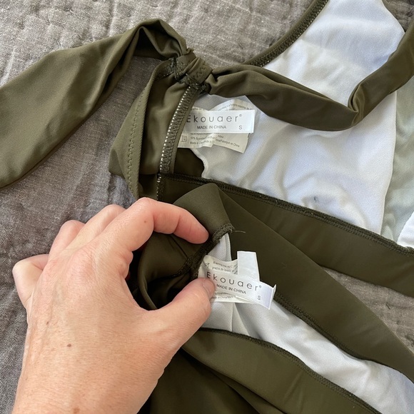 Olive green halter style bikini, worn once size small - Picture 5 of 5